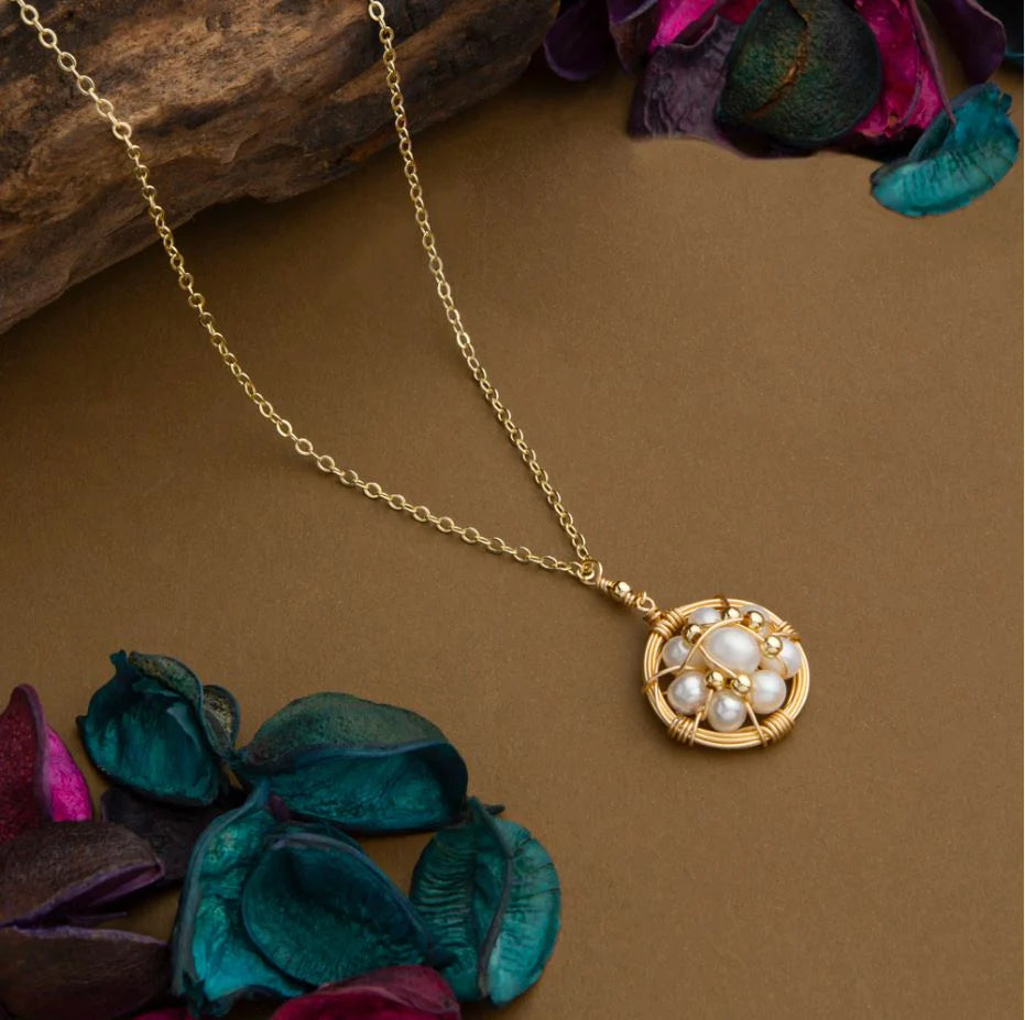 24 Carat Guaranteed Gold Plated Round Shaped Freshwater Natural Cultural Pearl Beads Flower Design Pendant Necklace